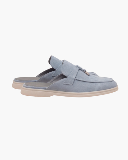 Mule in camoscio blu cielo in stile mediterraneo