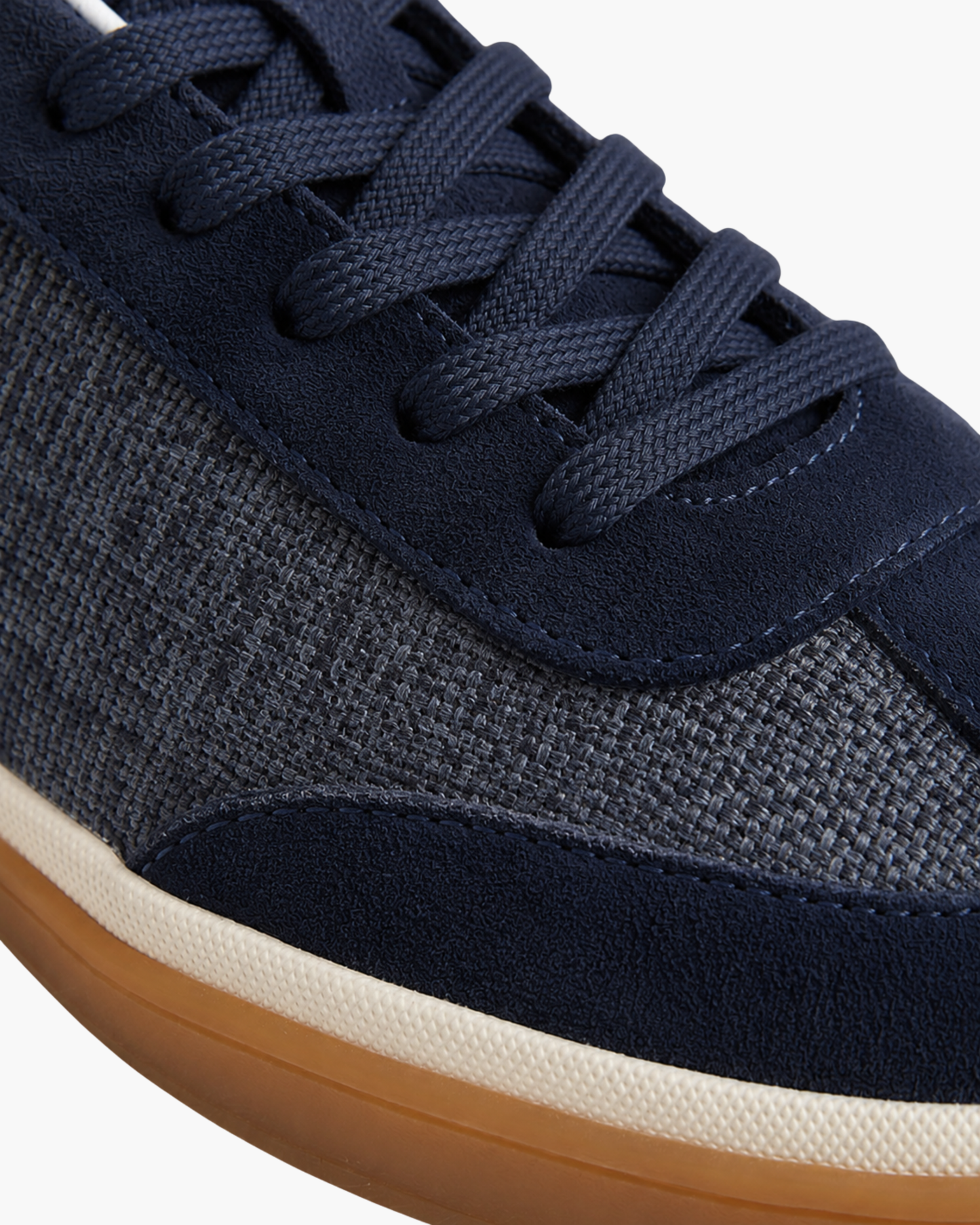 St. Moritz Trainer - Marino