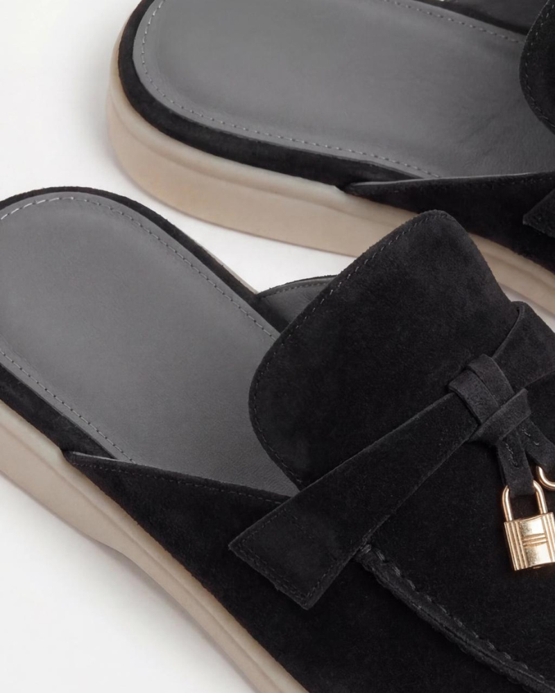 Mule Mediterranee in Camoscio Nero
